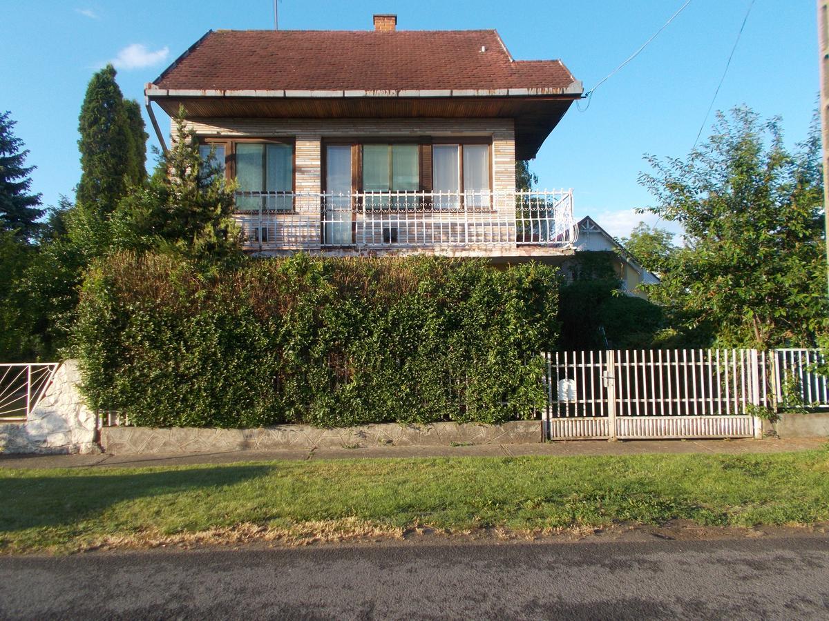 Pavai Apartman Hajduszoboszlo Luaran gambar